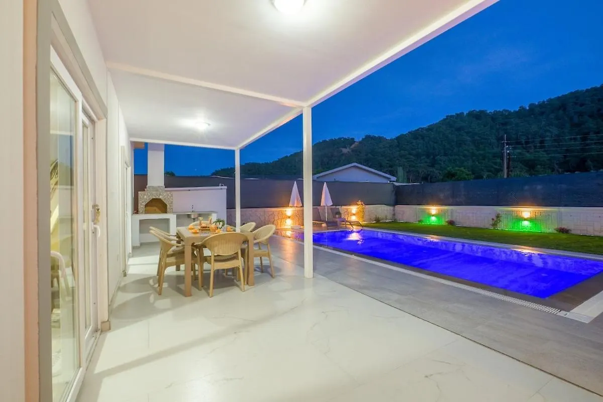 Conservative Villa 1 Km From The Beach In Gocek Fethiye